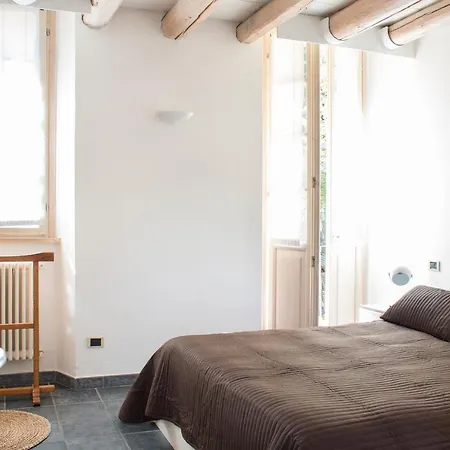 Apartman Rustic At The Pier Of - The House Of Travelers