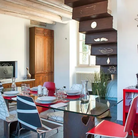 Apartamento Rustic At The Pier Of - The House Of Travelers Brienno