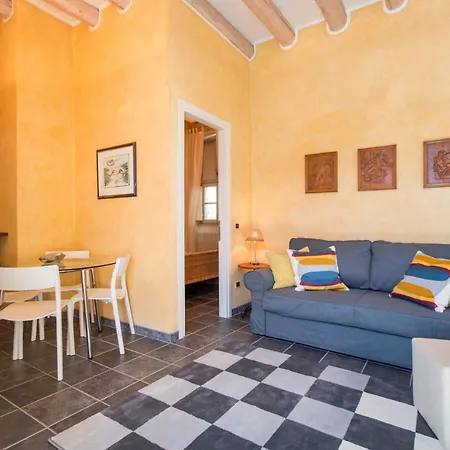 Apartamento Rustic At The Pier Of - The House Of Travelers Brienno